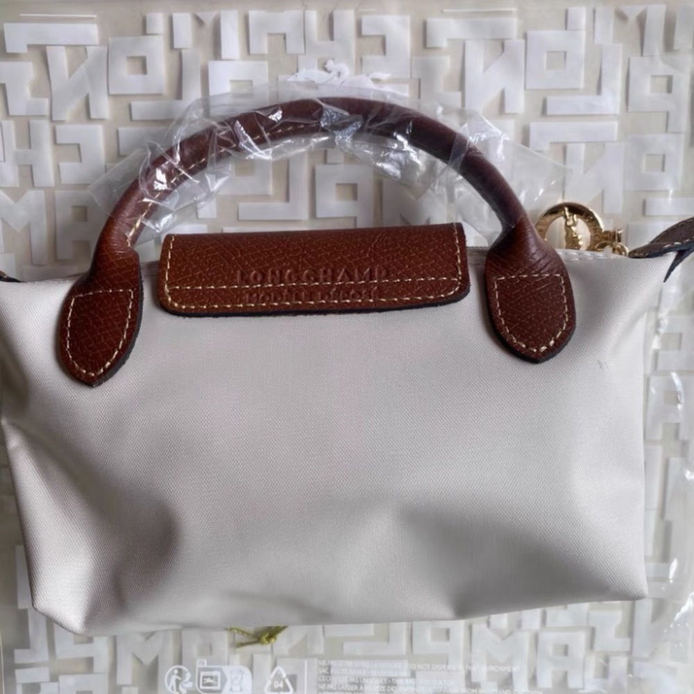 Longchamp Le Pliage White Shoulder Bag - Picture 2 of 5